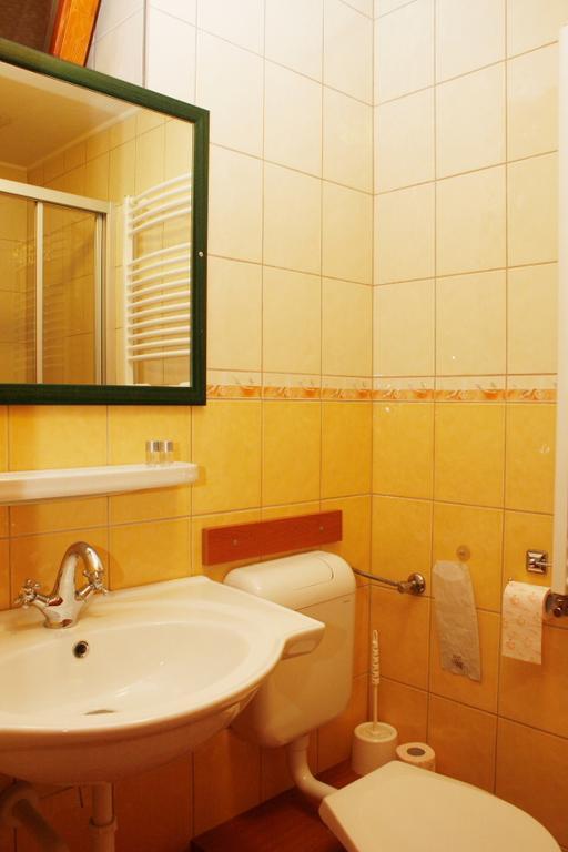 Motel 60 Хатван Номер фото