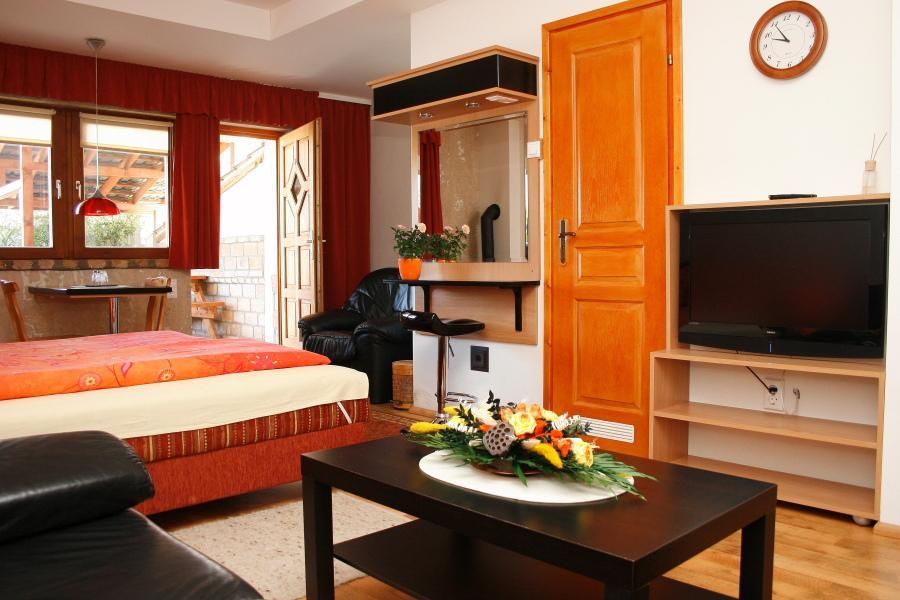 Motel 60 Хатван Экстерьер фото